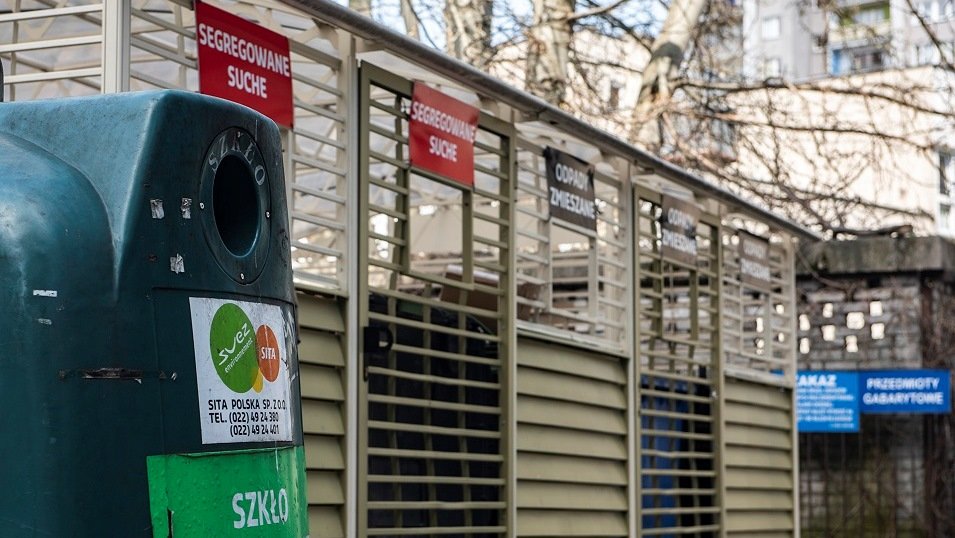 System kaucji za opakowania jest za drogi. Rząd stawia na kosze do selektywnej zbiórki System kaucji za opakowania jest za drogi. Rząd stawia na kosze do selektywnej zbiórki