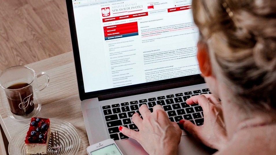 Zbyt długa droga do konsultanta. Przedsiębiorcy tracą cierpliwość. MS: Pracujemy nad rozwiązaniem Zbyt długa droga do konsultanta. Przedsiębiorcy tracą cierpliwość. MS: Pracujemy nad rozwiązaniem