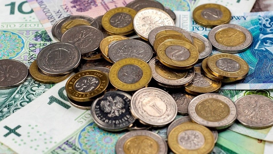 Do szkół wracają książki SKO, tylko w wersji elektronicznej. Są już w co trzeciej placówce w Polsce Do szkół wracają książki SKO, tylko w wersji elektronicznej. Są już w co trzeciej placówce w Polsce