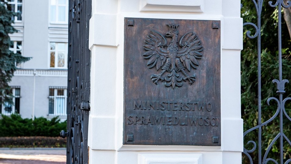 Ministerstwo Sprawiedliwości wydało zgodę na utworzenie specjalnego wydziału dla frankowiczów Ministerstwo Sprawiedliwości wydało zgodę na utworzenie specjalnego wydziału dla frankowiczów