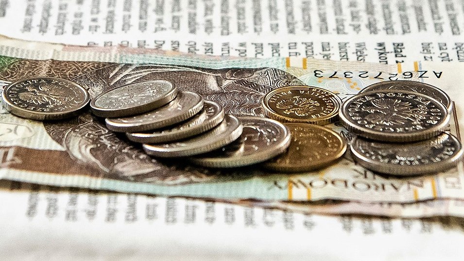 ANALIZA EKSPERTÓW: Wysokie podatki w Polsce to mit. Populistyczne tezy w zderzeniu ze statystykami ANALIZA EKSPERTÓW: Wysokie podatki w Polsce to mit. Populistyczne tezy w zderzeniu ze statystykami