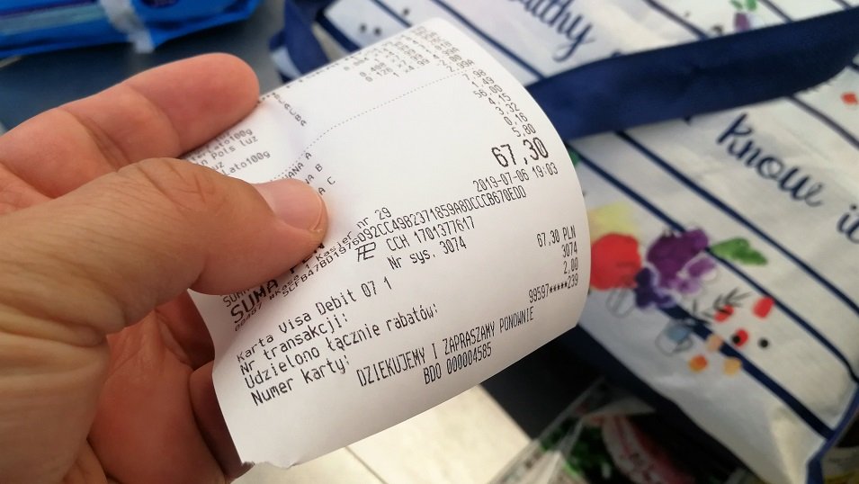 BADANIE: Polacy mocno podzieleni w kwestii zabierania paragonów po dokonaniu transakcji w sklepie BADANIE: Polacy mocno podzieleni w kwestii zabierania paragonów po dokonaniu transakcji w sklepie