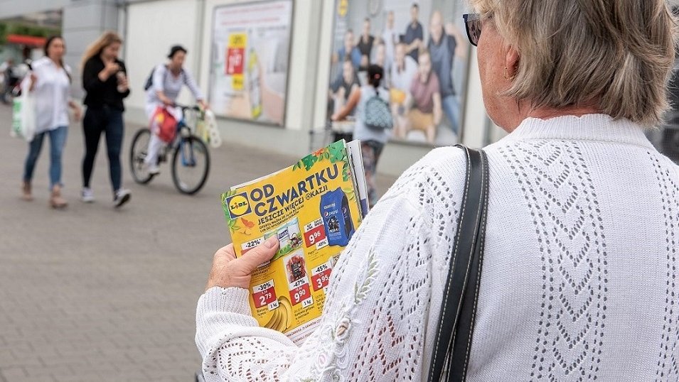 Raport: Sieci wciąż nie wiedzą, kto i jak czyta ich gazetki. Eksperci: Na tym tle odstajemy od Europy Raport: Sieci wciąż nie wiedzą, kto i jak czyta ich gazetki. Eksperci: Na tym tle odstajemy od Europy