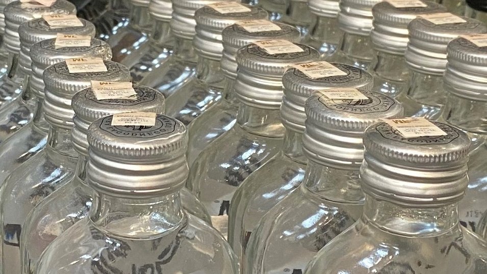 Sezon letni z droższym alkoholem. Polacy zapłacili średnio o blisko 8% więcej niż rok temu Sezon letni z droższym alkoholem. Polacy zapłacili średnio o blisko 8% więcej niż rok temu