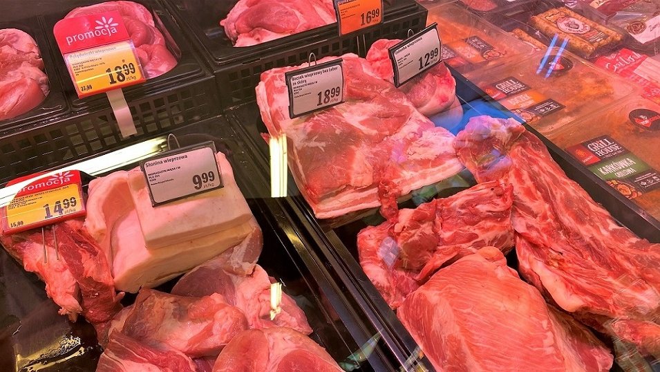 ANALIZA: Wieprzowina w sklepach coraz tańsza. Eksperci: Sytuacja jest dość dynamiczna. Możliwe dalsze spadki ANALIZA: Wieprzowina w sklepach coraz tańsza. Eksperci: Sytuacja jest dość dynamiczna. Możliwe dalsze spadki