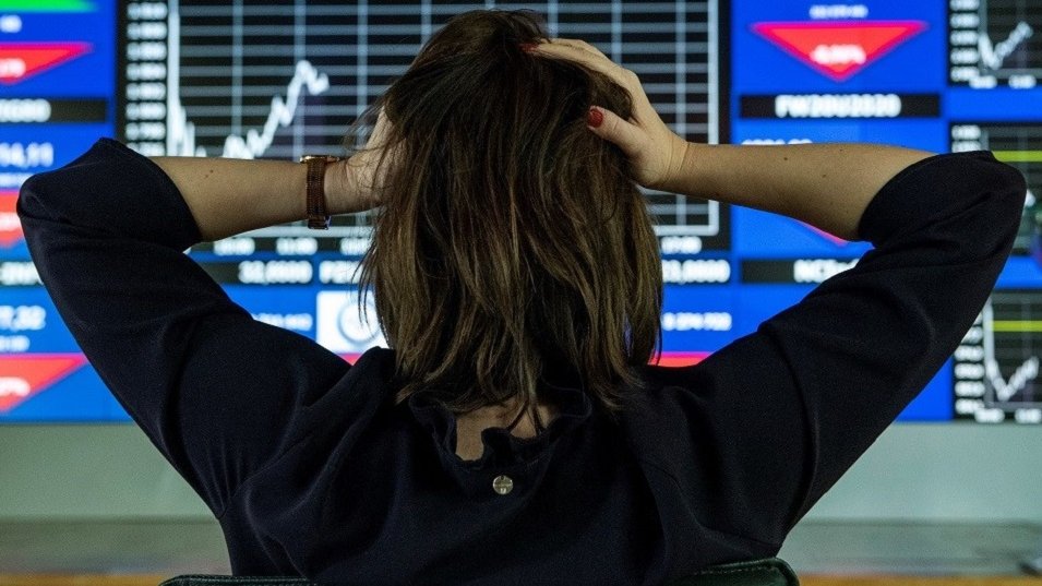 Ekonomiści o skutkach ewent. jesiennego lockdownu: Czeka nas poważna nawet trzyletnia recesja Ekonomiści o skutkach ewent. jesiennego lockdownu: Czeka nas poważna nawet trzyletnia recesja