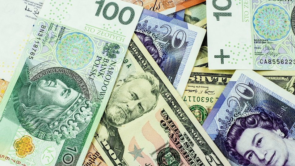 Biuro Rzecznika Finansowego: Polacy rekordowo skarżą się na banki w kwestii kredytów walutowych Biuro Rzecznika Finansowego: Polacy rekordowo skarżą się na banki w kwestii kredytów walutowych