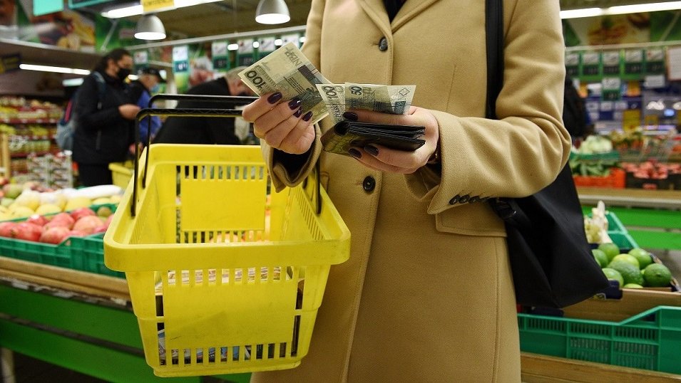 INDEKS CEN DETALICZNYCH: W sklepach jest coraz drożej. W lipcu ceny poszły w górę o blisko 12% INDEKS CEN DETALICZNYCH: W sklepach jest coraz drożej. W lipcu ceny poszły w górę o blisko 12%