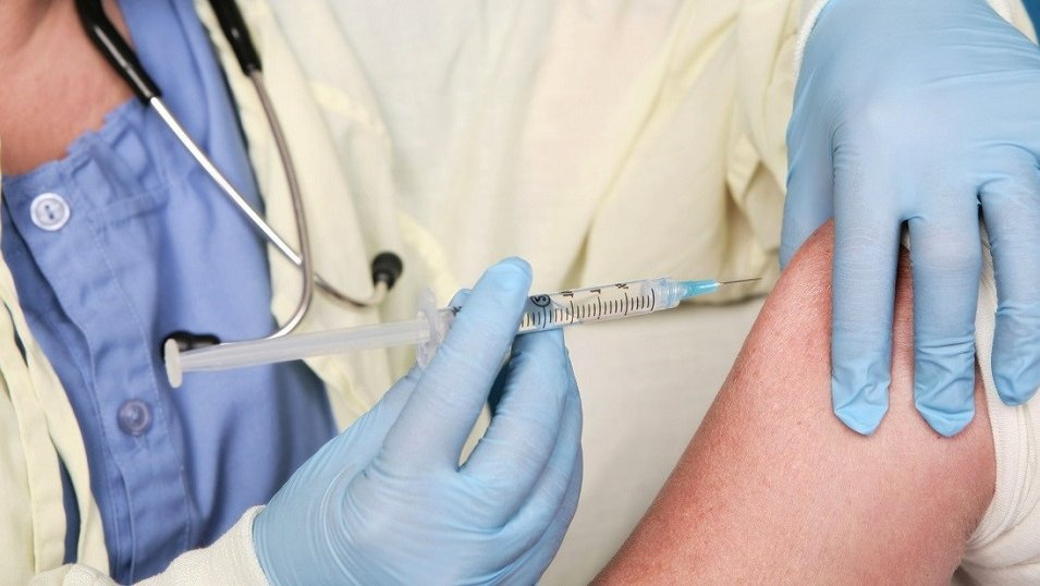 Sondaż: Jedna czwarta Polaków zamierza zaszczepić się przeciwko grypie. To najwyższy wskaźnik od lat