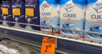 SONDAŻ: Polacy nie ulegli cukrowej panice. Tylko blisko 13 proc. kupiło produkt na zapas